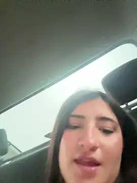 Snapshot of AhriCutte chatting on 02/14/25, 06:29 AhriCutte online show from 02/14/25, 06:29