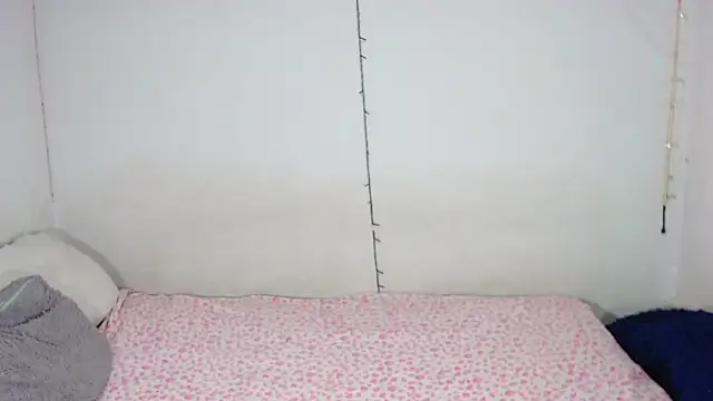 Snapshot of JessicaEbony chatting on 06/12/26, 02:21 JessicaEbony online show from 06/12/26, 02:21