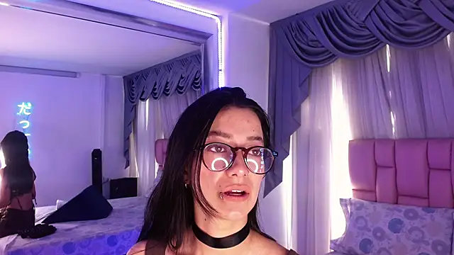 Snapshot of Zoe_Vixen chatting on 01/21/25, 08:11 Zoe Vixen online show from 01/21/25, 08:11