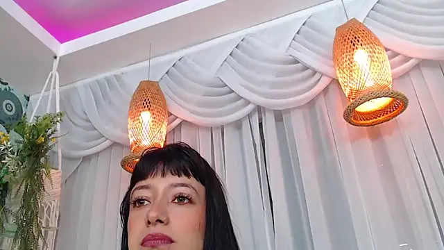 Snapshot of Zoe_Vixen chatting on 03/22/25, 12:35 Zoe Vixen online show from 03/22/25, 12:35