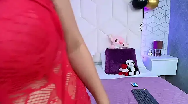 MadelineBeckert online show from 02/04/25, 10:13