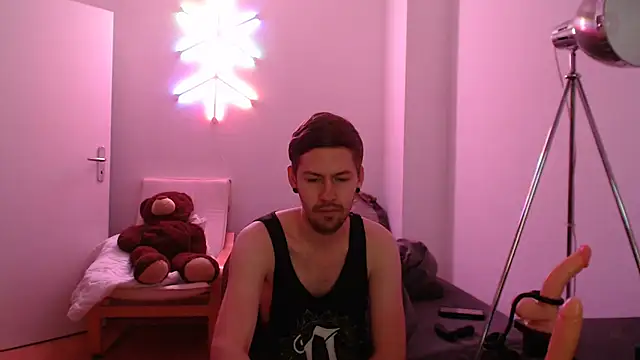 jonny-bisexual online show from 12/12/24, 10:31