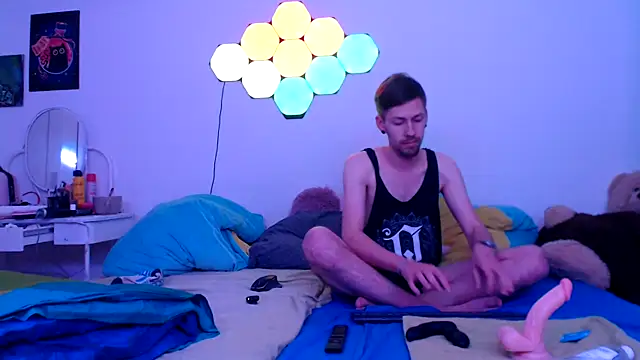 Snapshot of jonny-bisexual chatting on 11/18/25, 07:07 jonny-bisexual online show from 11/18/25, 07:07