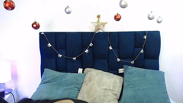 Snapshot of kitii_we3d chatting on 12/25/24, 05:05 kitii we3d online show from 12/25/24, 05:05