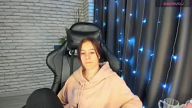 Tonya Gray online show from 12/28/24, 01:18