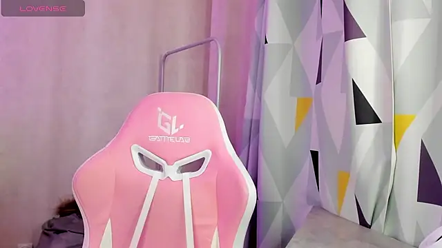 Tonya Gray online show from 01/06/25, 01:53