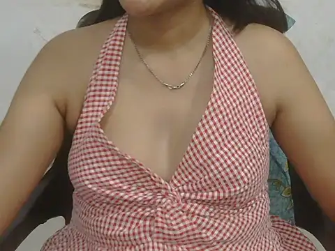 Snapshot of DOLL_CUTY chatting on 05/12/26, 06:05 DOLL CUTY online show from 05/12/26, 06:05