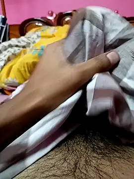 Snapshot of riyajfuckboy chatting on 12/15/24, 07:31 riyajfuckboy online show from 12/15/24, 07:31