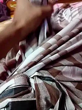 Snapshot of riyajfuckboy chatting on 02/22/25, 11:02 riyajfuckboy online show from 02/22/25, 11:02