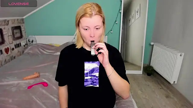 LillyDepp online show from 01/07/25, 01:57