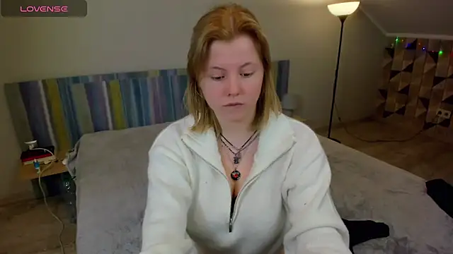 LillyDepp online show from 02/19/25, 01:39