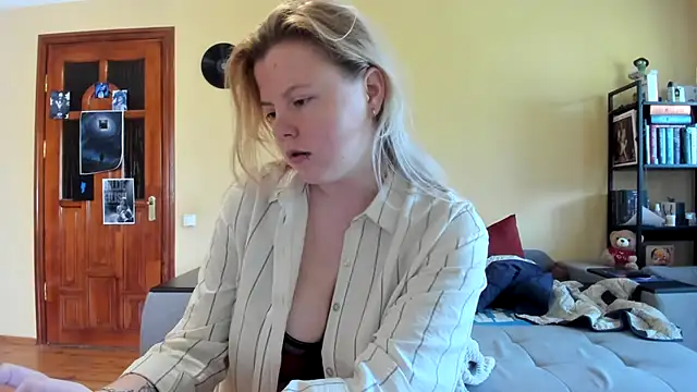 Snapshot of LillyDepp chatting on 04/23/26, 11:20 LillyDepp online show from 04/23/26, 11:20