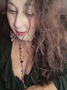 Snapshot of GypsyEsmeralda chatting on 03/15/26, 01:50 GypsyEsmeralda online show from 03/15/26, 01:50