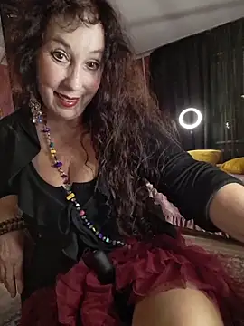 Snapshot of GypsyEsmeralda chatting on 03/16/26, 04:22 GypsyEsmeralda online show from 03/16/26, 04:22