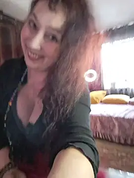 Snapshot of GypsyEsmeralda chatting on 03/18/26, 08:17 GypsyEsmeralda online show from 03/18/26, 08:17