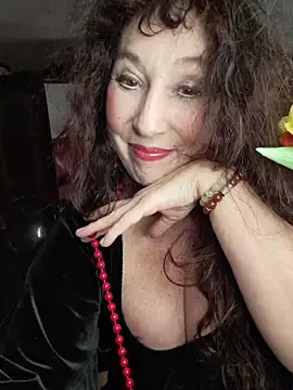 Snapshot of GypsyEsmeralda chatting on 03/28/26, 04:50 GypsyEsmeralda online show from 03/28/26, 04:50
