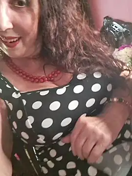 Snapshot of GypsyEsmeralda chatting on 06/15/26, 03:25 GypsyEsmeralda online show from 06/15/26, 03:25