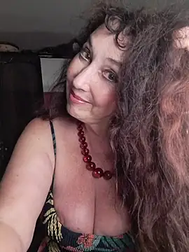 Snapshot of GypsyEsmeralda chatting on 06/23/26, 06:28 GypsyEsmeralda online show from 06/23/26, 06:28