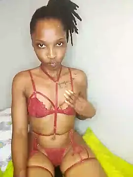 Snapshot of FreakySag_8888 chatting on 12/13/24, 04:11 FreakySag 8888 online show from 12/13/24, 04:11