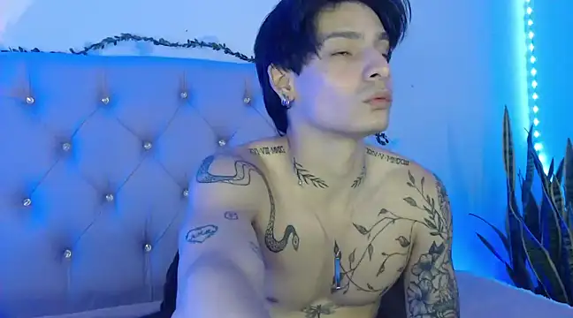 Apolo Hidalgo01 online show from 01/17/25, 03:43