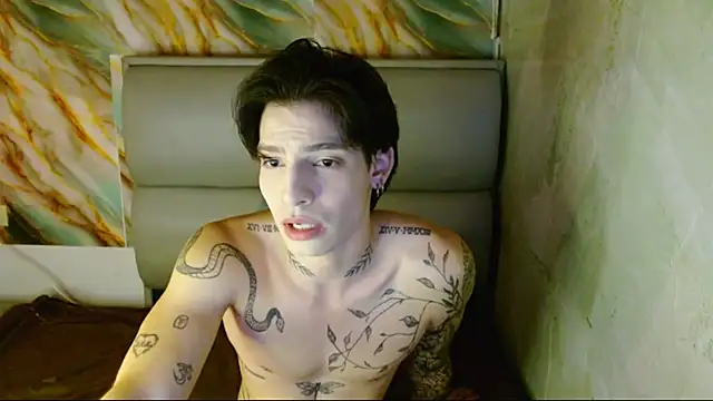 Apolo Hidalgo01 online show from 09/18/25, 06:54