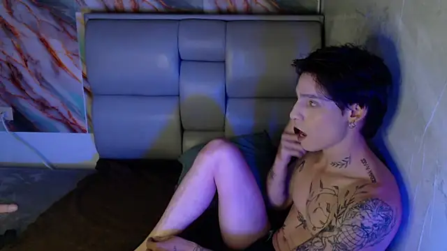 Apolo Hidalgo01 online show from 10/02/25, 06:37