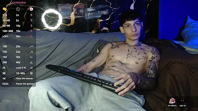 Snapshot of Apolo_Hidalgo01 chatting on 04/15/26, 11:27 Apolo Hidalgo01 online show from 04/15/26, 11:27