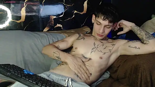 Snapshot of Apolo_Hidalgo01 chatting on 04/18/26, 09:37 Apolo Hidalgo01 online show from 04/18/26, 09:37