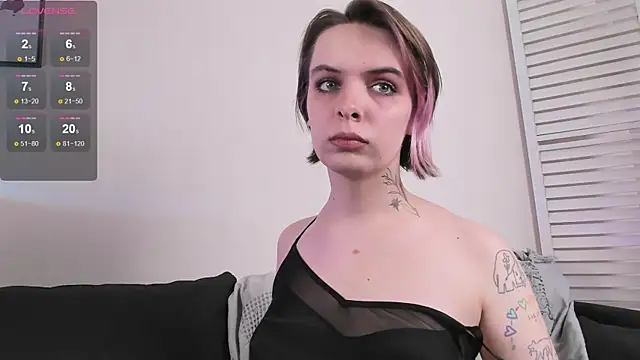 Snapshot of Eden_Heart chatting on 03/04/25, 03:59 Eden Heart online show from 03/04/25, 03:59