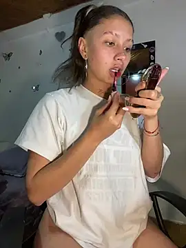 Snapshot of Andi9_ chatting on 12/11/24, 02:19 Andi9 online show from 12/11/24, 02:19