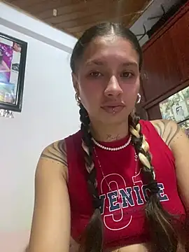 Snapshot of Andi9_ chatting on 03/02/25, 01:47 Andi9 online show from 03/02/25, 01:47