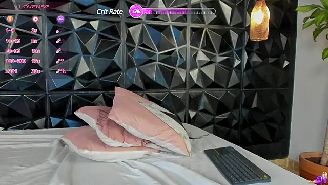 Snapshot of rihannagil chatting on 02/06/25, 10:00 rihannagil online show from 02/06/25, 10:00