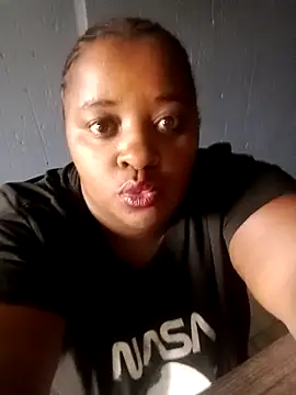 Snapshot of HotBootyBabe90 chatting on 04/16/26, 01:01 HotBootyBabe90 online show from 04/16/26, 01:01