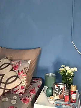 NunuBerry16 online show from 12/27/24, 03:37