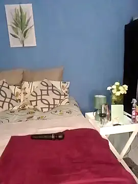 NunuBerry16 online show from 02/13/25, 06:59