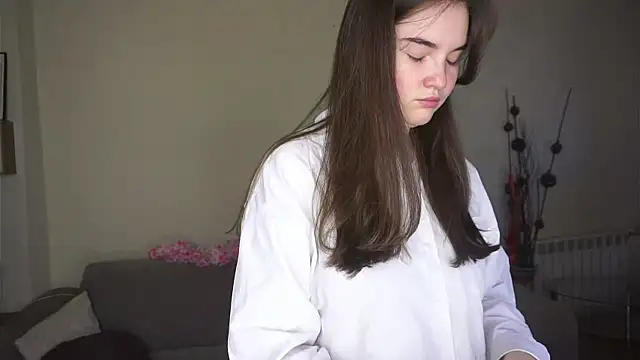 Snapshot of CathrynDail chatting on 03/31/26, 06:14 CathrynDail online show from 03/31/26, 06:14