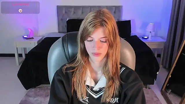 Nora Vennucci online show from 03/01/25, 07:48