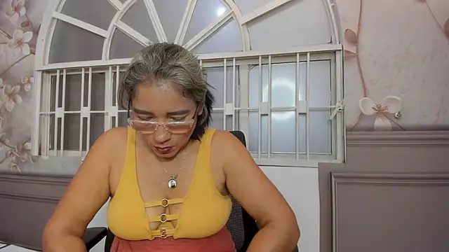 mature bigass   online show from 12/31/24, 07:42