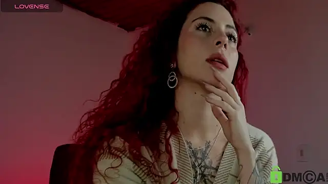 Snapshot of Borbala_Iggy chatting on 12/29/24, 04:51 Borbala Iggy online show from 12/29/24, 04:51