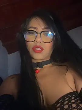Snapshot of shaylin_brooke1 chatting on 01/15/26, 12:04 shaylin brooke1 online show from 01/15/26, 12:04