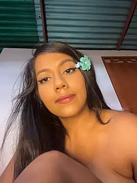 Snapshot of shaylin_brooke1 chatting on 04/08/26, 08:42 shaylin brooke1 online show from 04/08/26, 08:42