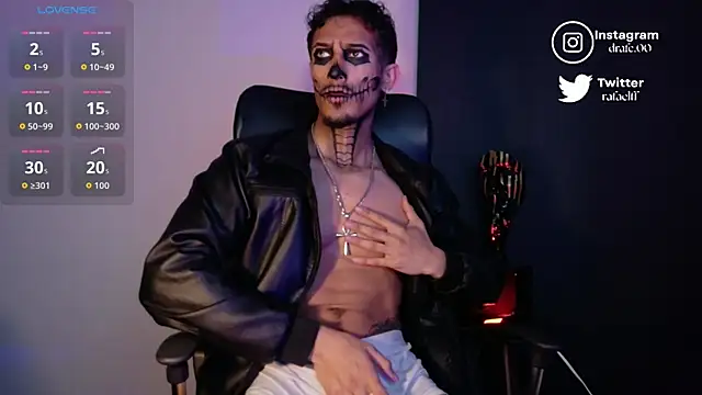 Snapshot of rafael_stone chatting on 10/29/25, 06:48 rafael stone online show from 10/29/25, 06:48