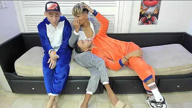 StrawwBoys online show from 12/08/24, 05:39