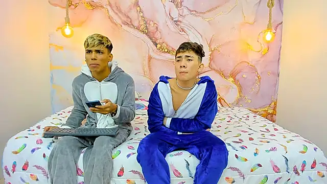 StrawwBoys online show from 12/14/24, 08:02