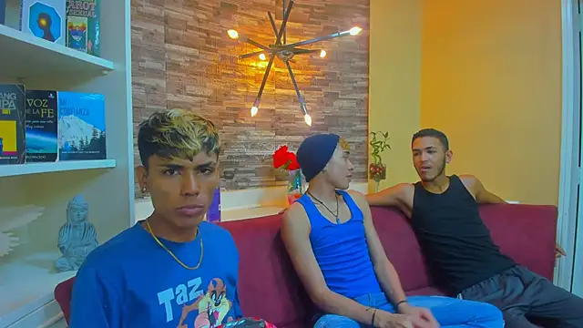 StrawwBoys online show from 01/17/25, 07:51