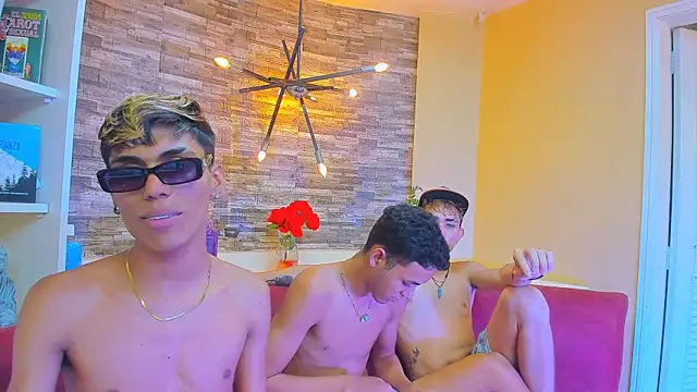 StrawwBoys online show from 01/20/25, 02:14