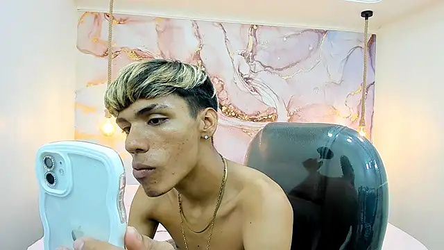 StrawwBoys online show from 01/27/25, 10:06