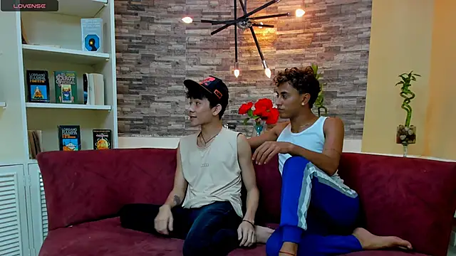 StrawwBoys online show from 03/19/25, 09:27