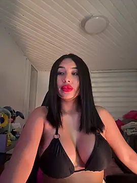 Snapshot of Anily_Lovely chatting on 07/15/26, 02:06 Anily Lovely online show from 07/15/26, 02:06