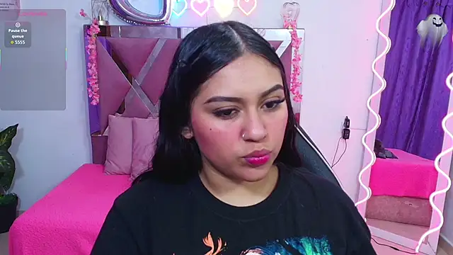 kendra tay online show from 11/04/25, 03:16